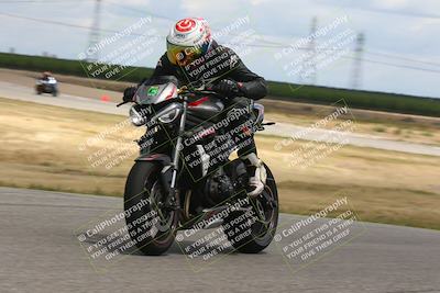 media/Apr-26-2024-TrackDaz (Fri) [[c4b677d280]]/C Group/140pm (Wheelie Bump)/